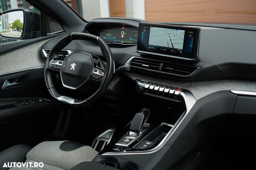 Peugeot 3008 PHEV EAT8 4X4 GT Pack - 17