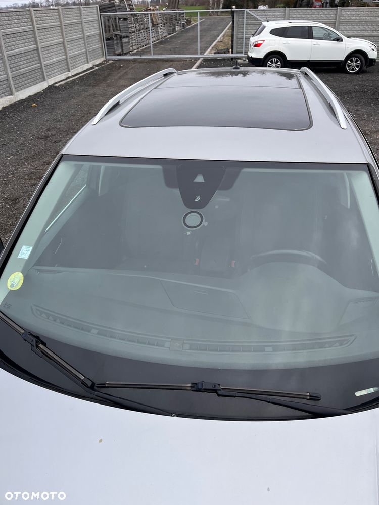 Volkswagen Tiguan - 9