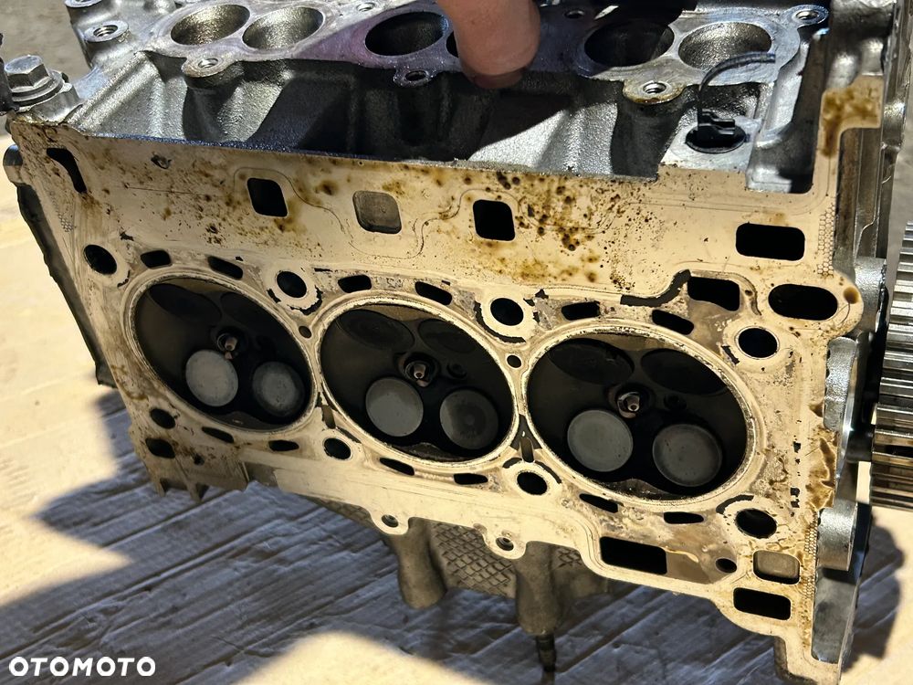 Głowica Ford C-max mk2 Focus 1.0 EcoBoost Turbo - 10