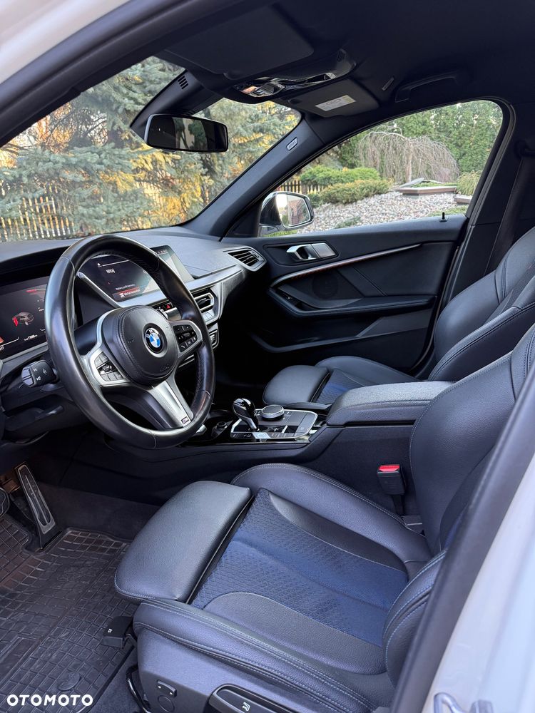 BMW Seria 1 - 25