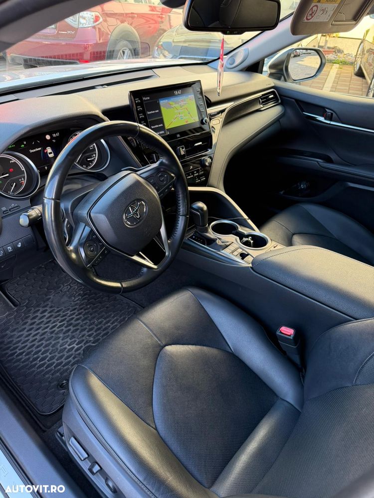 Toyota Camry 2.5 Exclusive - 7