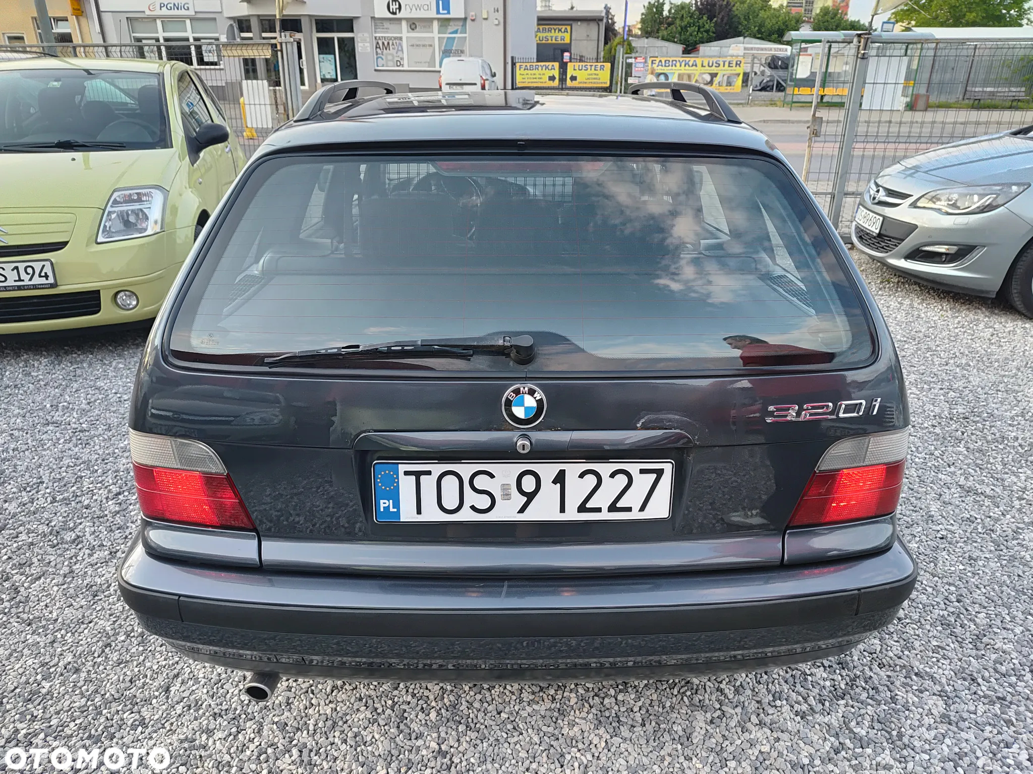 BMW Seria 3 320i - 5