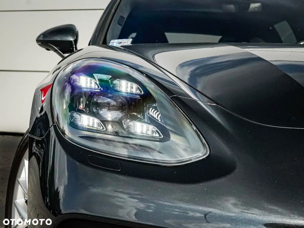 Porsche Panamera Turbo - 10