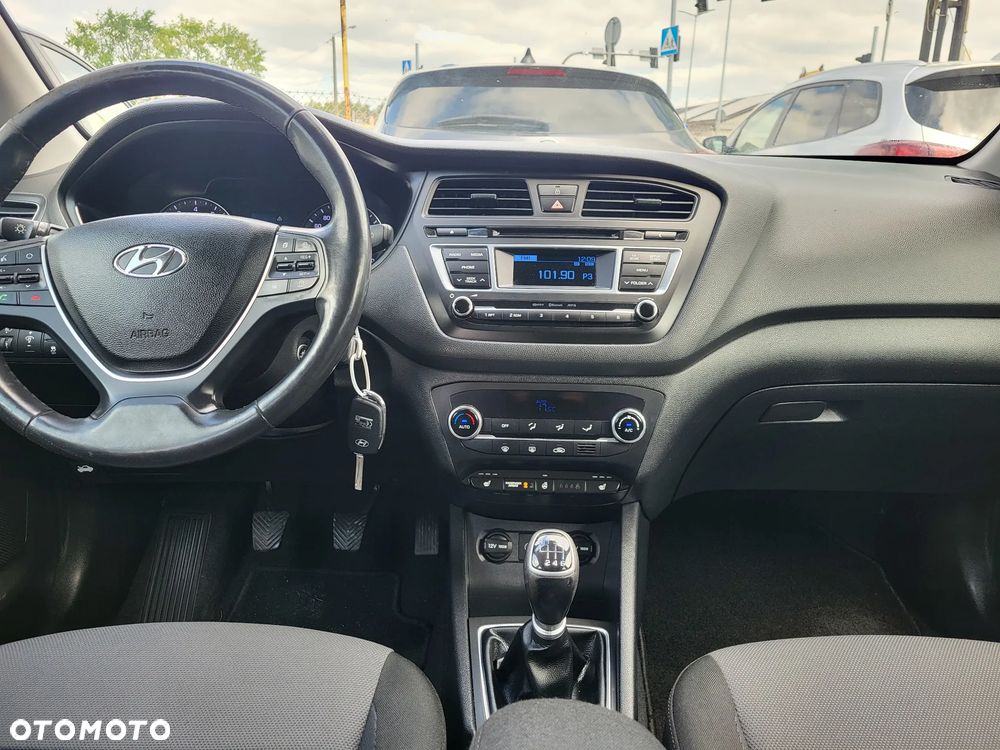 Hyundai i20 1.4 Comfort - 17