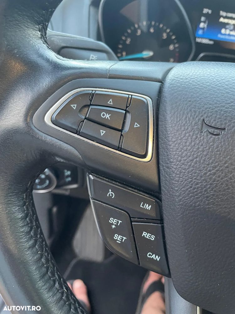 Ford Focus 1.0 EcoBoost Start Stop Trend - 33