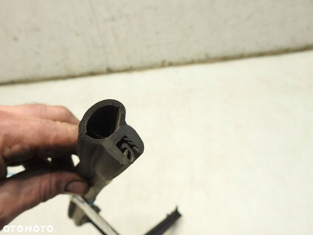 USZCZELKA MASKI LEWA BMW X3 E83 3400363 - 3