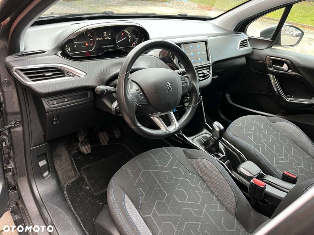 Peugeot 2008 PureTech 82 Signature - 8