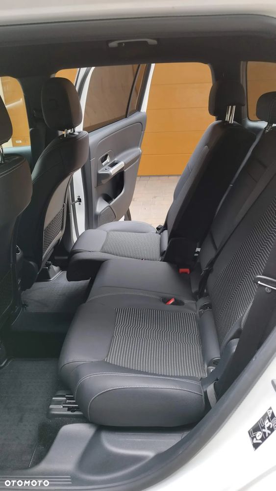 Mercedes-Benz GLB 200 d Progressive 8G-DCT - 7