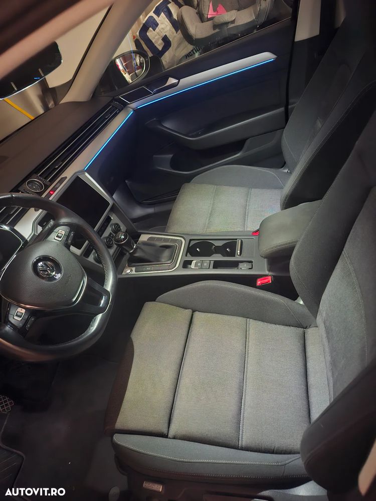Volkswagen Passat 2.0 TDI (BlueMotion Technology) Comfortline - 19