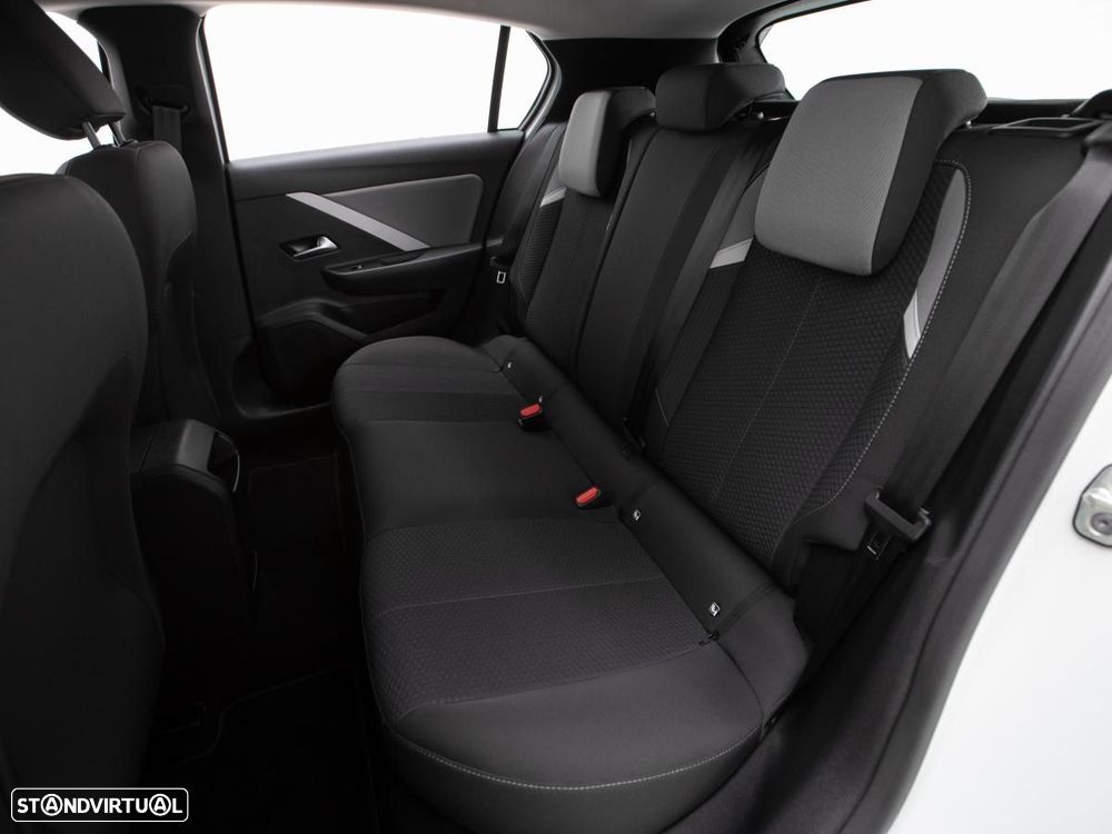 Opel Astra 1.5 D Business — fotografia 10