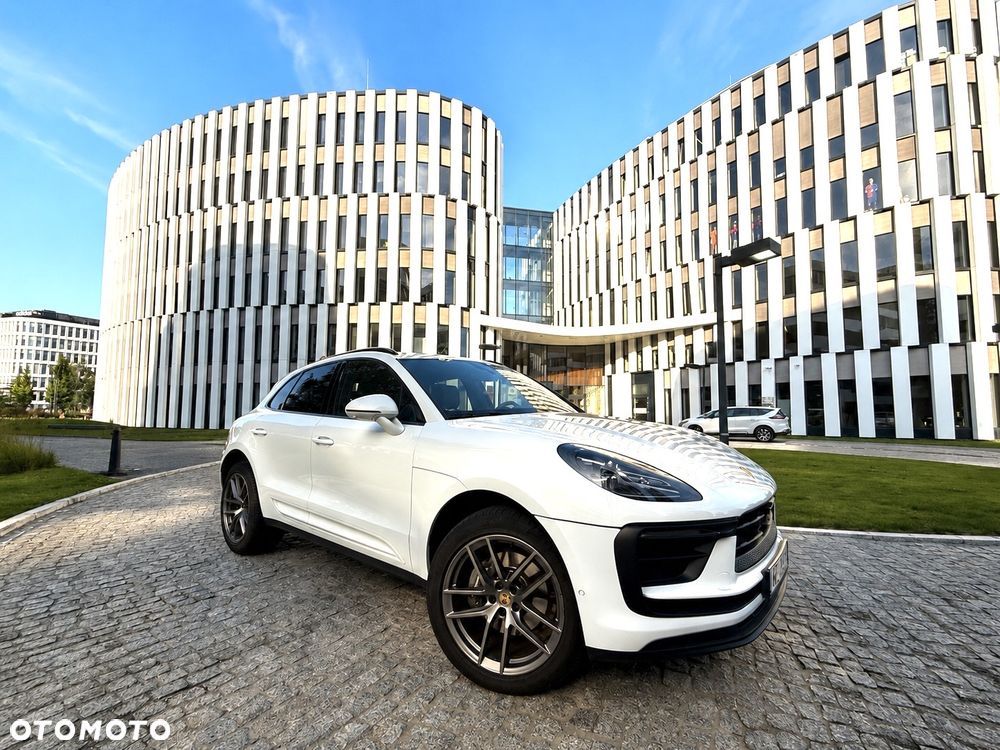 Porsche Macan Standard - 1