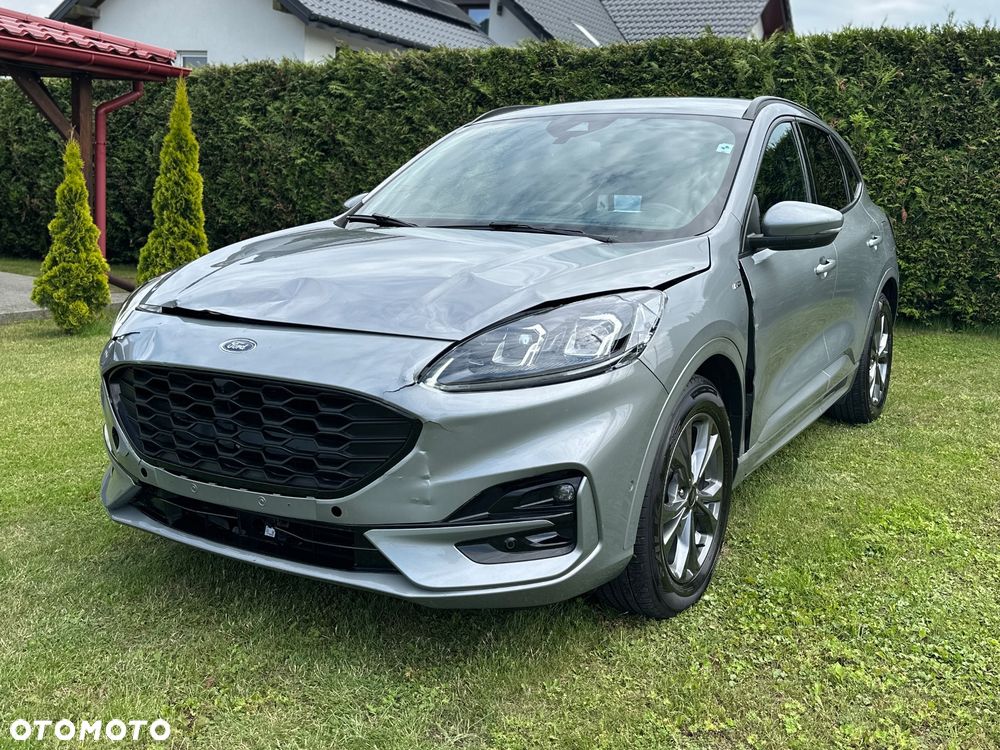 Ford Kuga - 1