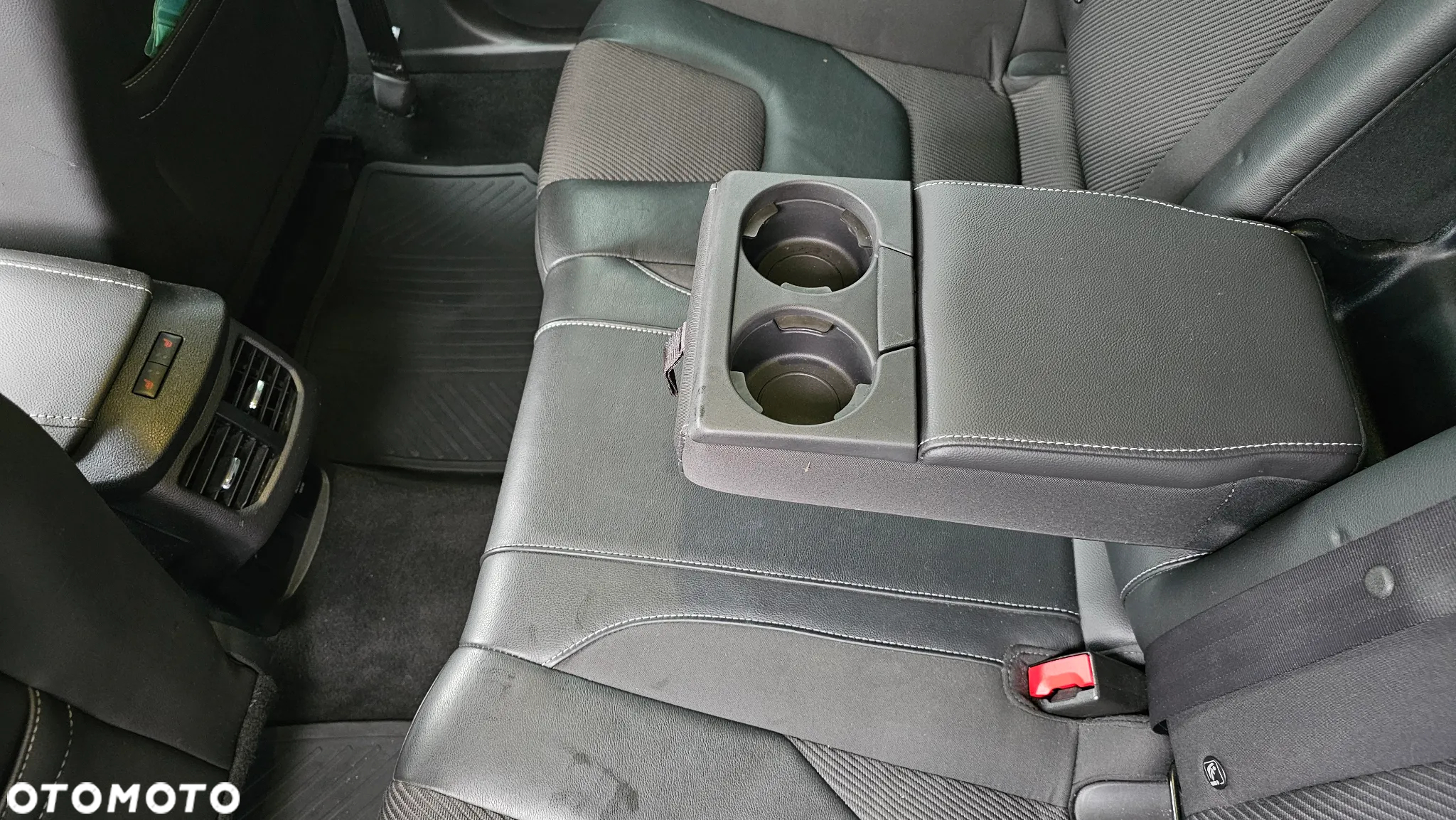 Ford Mondeo - 10