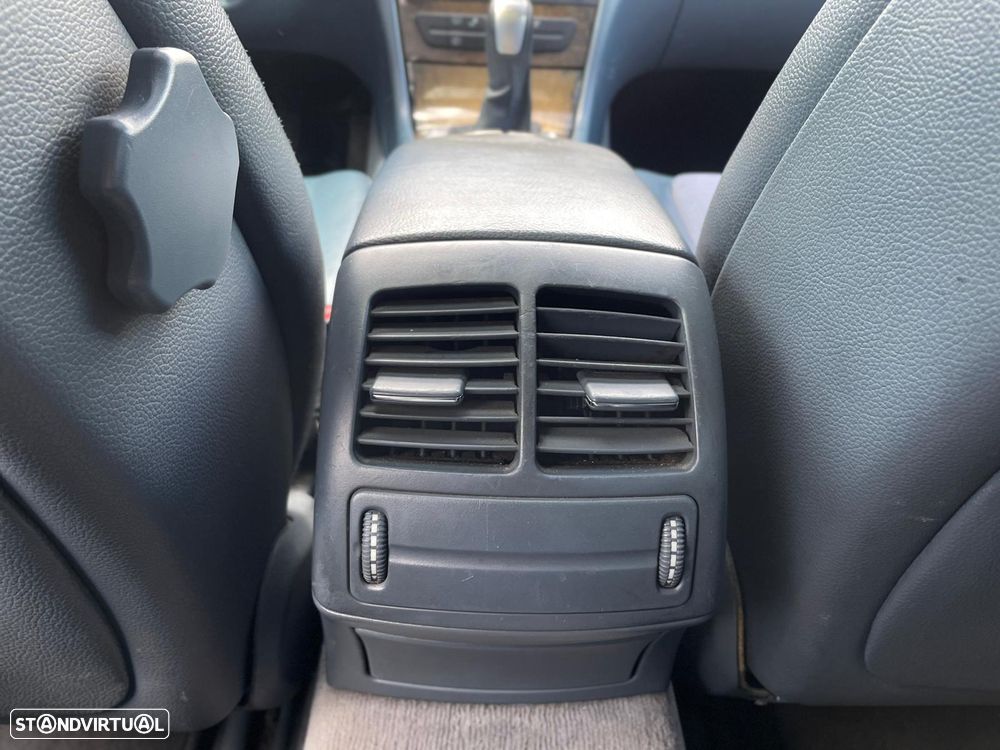 Mercedes-Benz E 220 CDI Avantgarde - 15