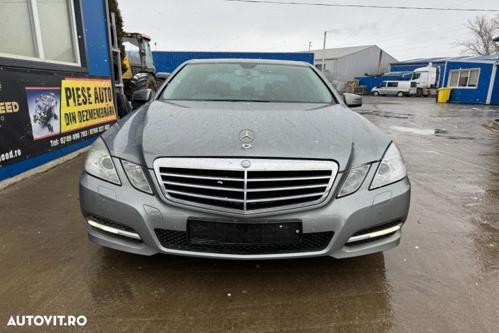 Lampa / Tripla stop dreapta pe capota portbagaj LED A2129060258R Merc - 5