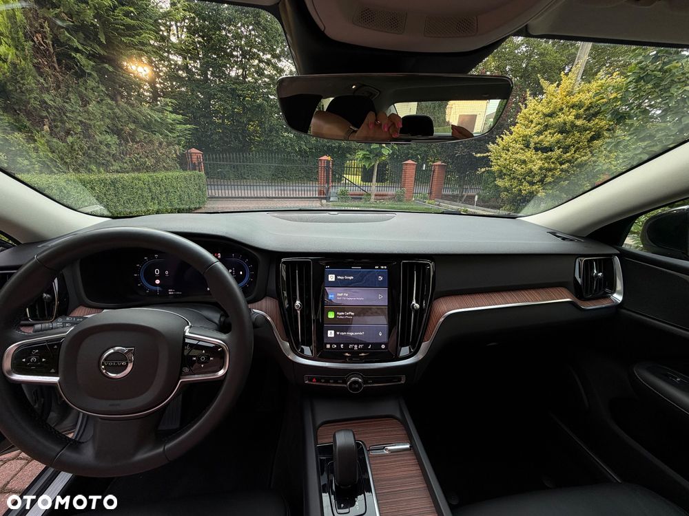 Volvo S60 B5 B AWD Plus Dark - 10