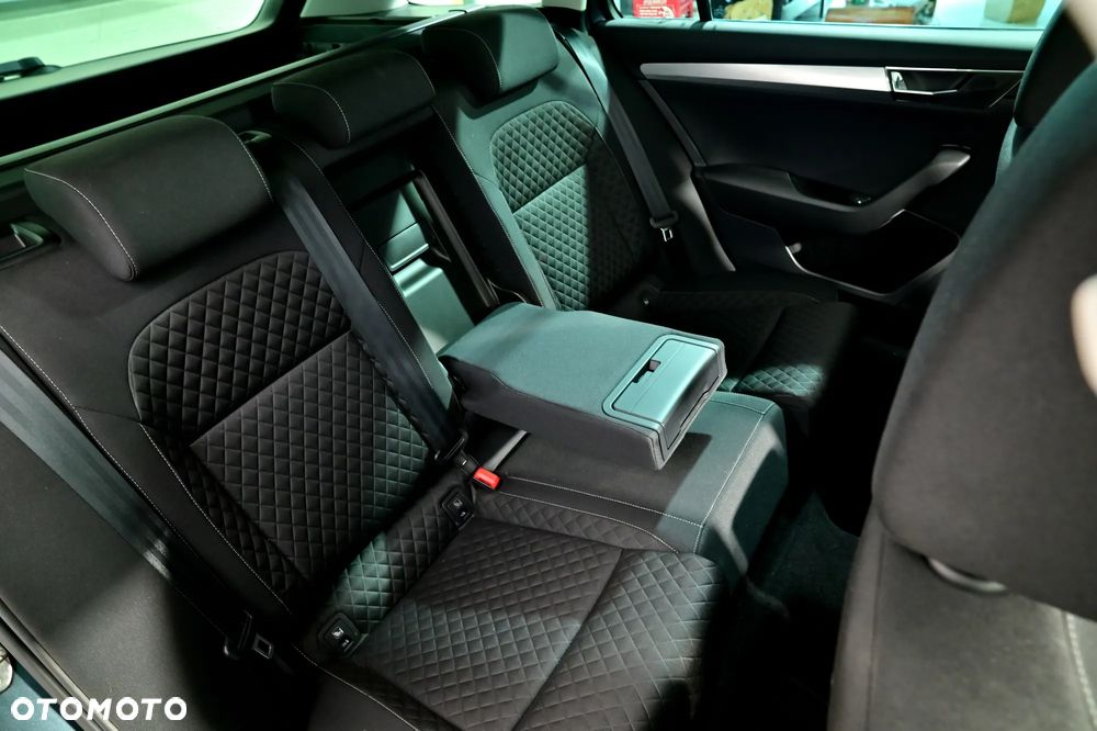 Skoda Superb 2.0 TDI SCR Ambition DSG - 13