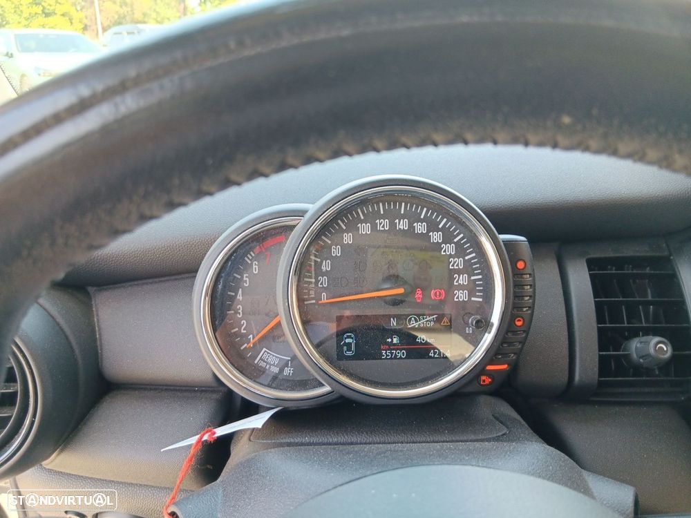 MINI 3 Portas One - 16