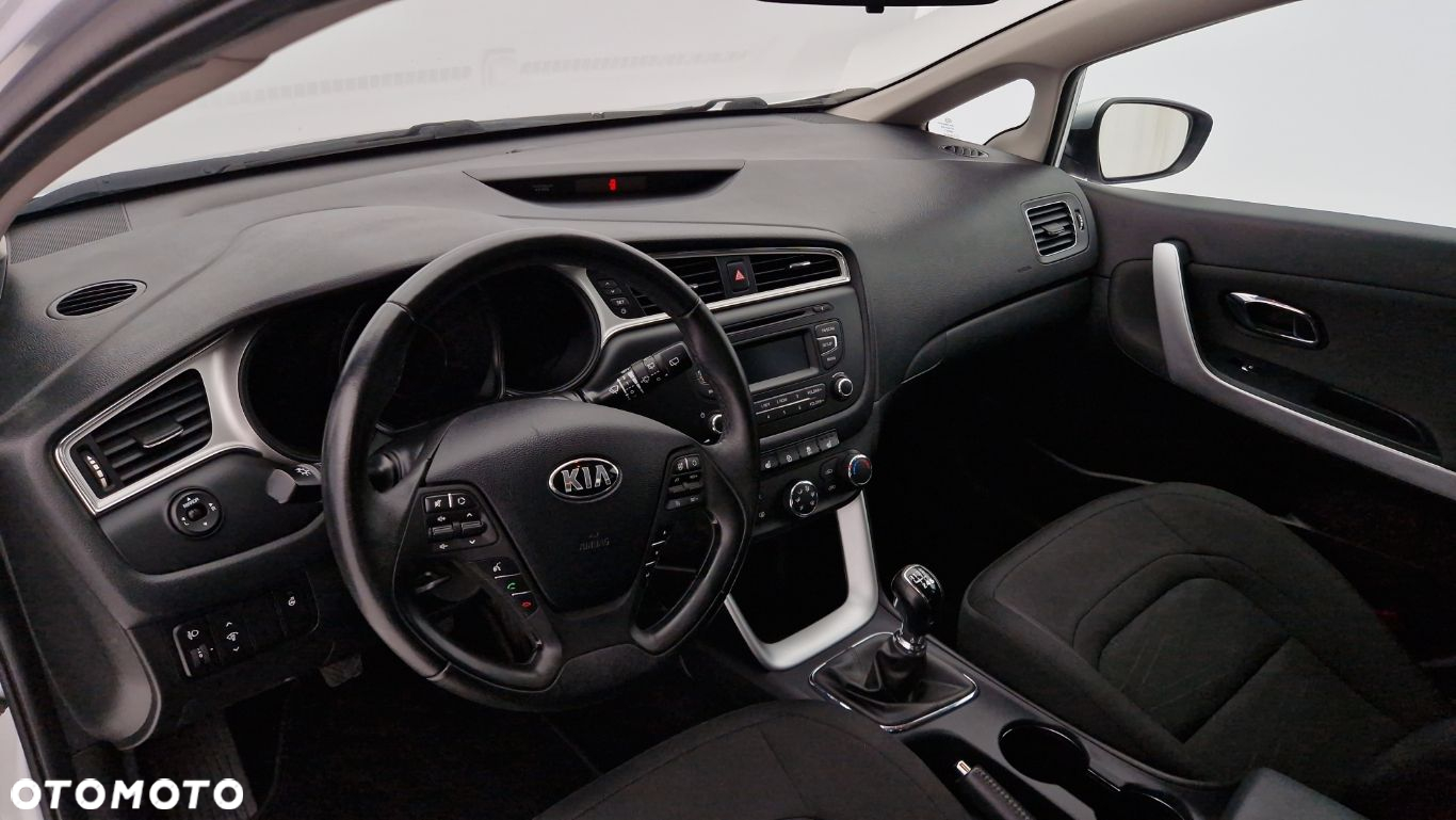Kia Ceed Cee'd 1.4 CRDi M - 16