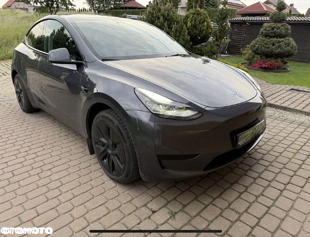 Tesla Model Y RWD - 1