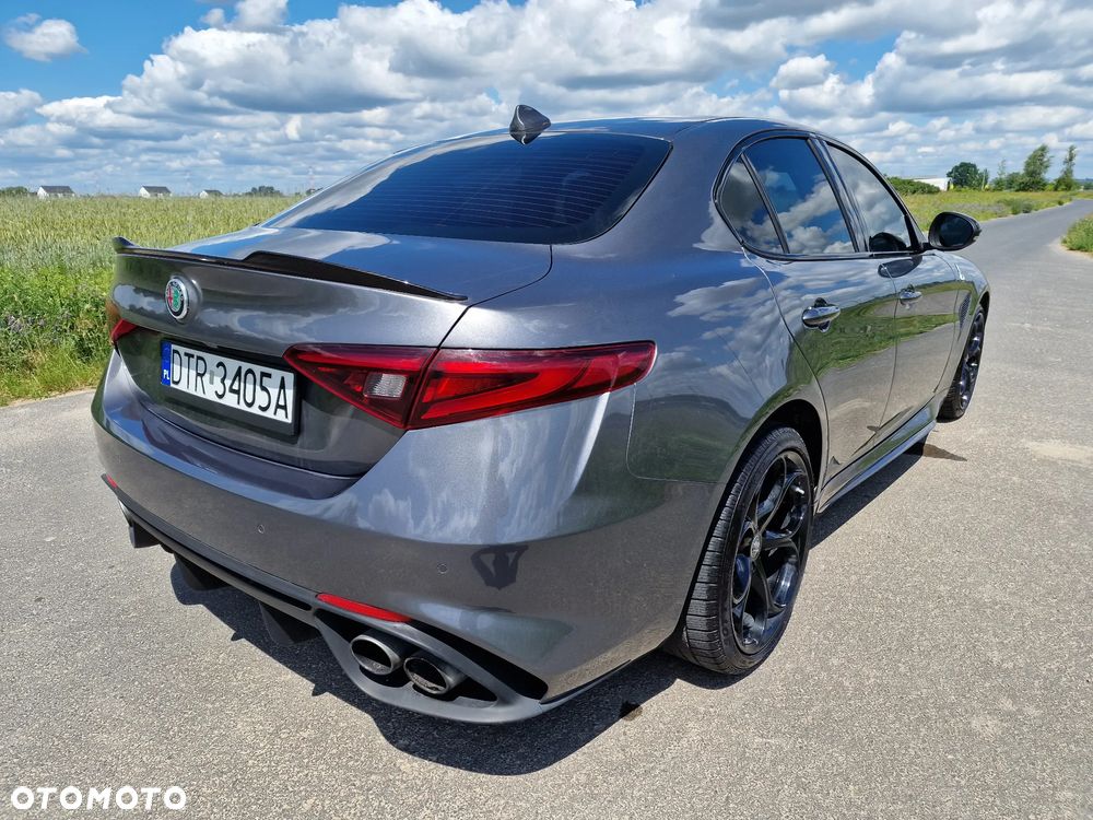 Alfa Romeo Giulia 2.9 Bi Turbo V6 Quadrifoglio - 17