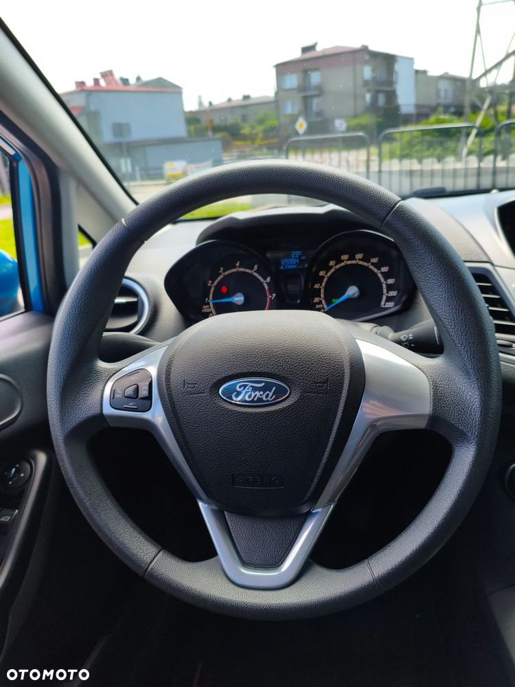 Ford Fiesta - 12