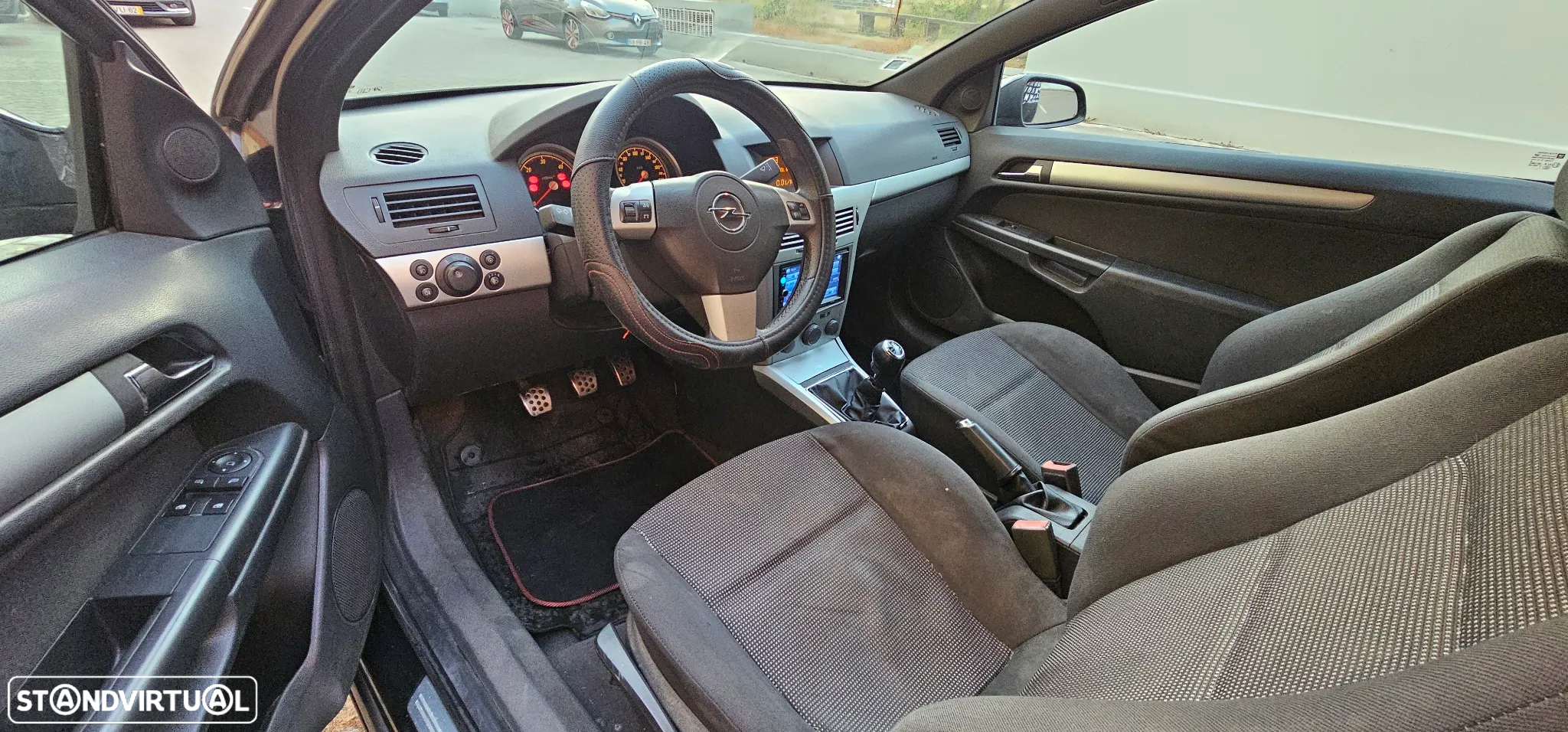 Opel Astra GTC 1.7 CDTi - 10