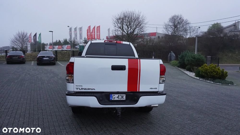 Toyota Tundra 5.7 4x4 Double Cab SR5 - 16