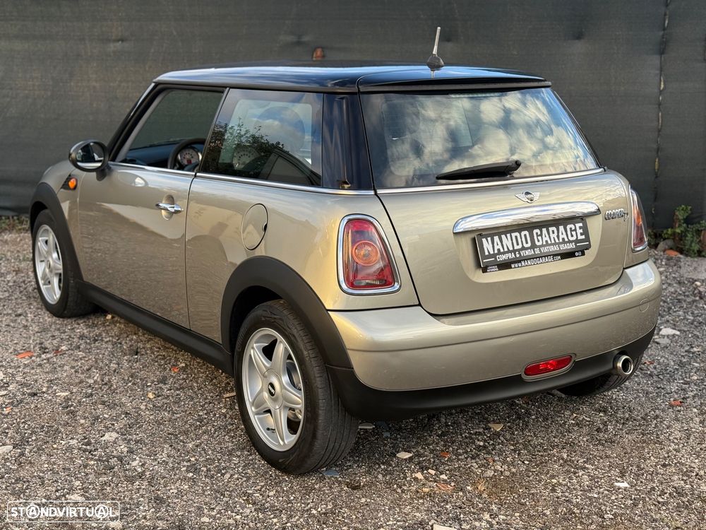 MINI 3 Portas Cooper D - 4