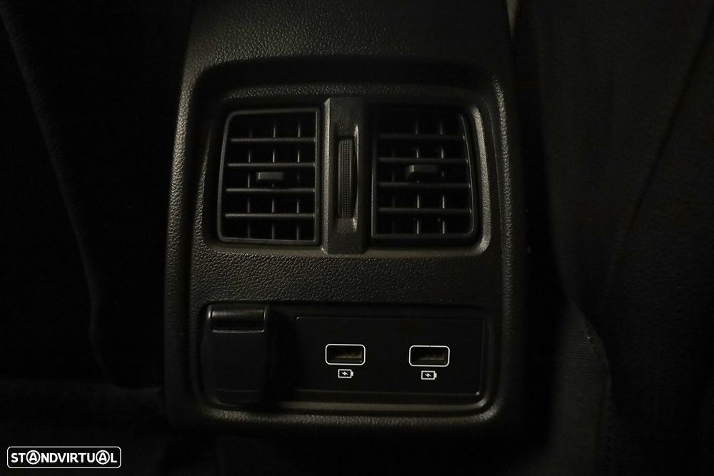 Renault Captur 1.0 TCe Techno Bi-Fuel - 22