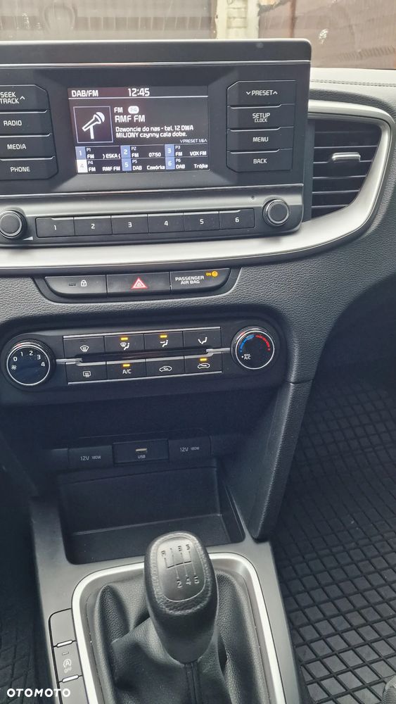 Kia Ceed 1.0 T-GDI S - 12