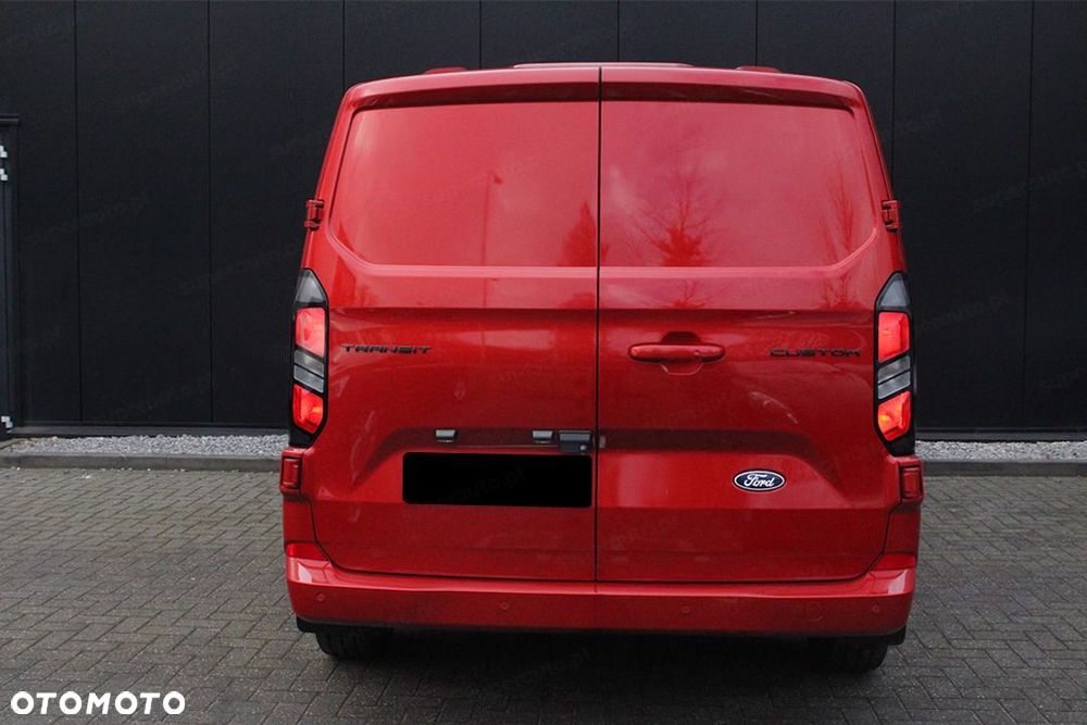 Ford Transit Custom 320 L2H1 Limited A8 2.0 170KM - 6