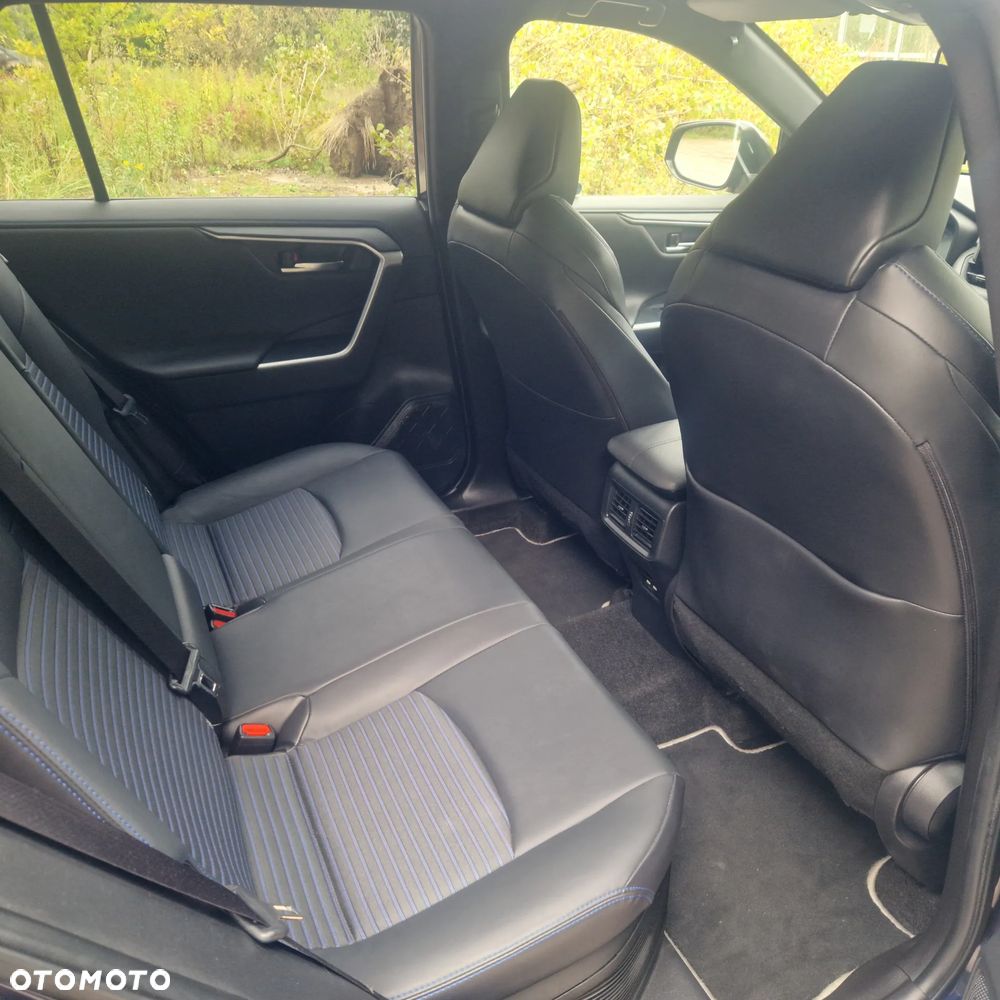 Toyota RAV4 - 12