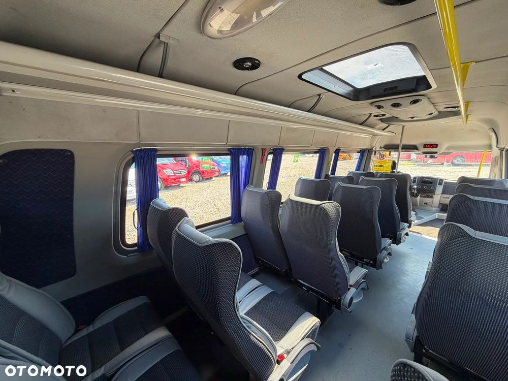 Mercedes-Benz Sprinter 516 - 14