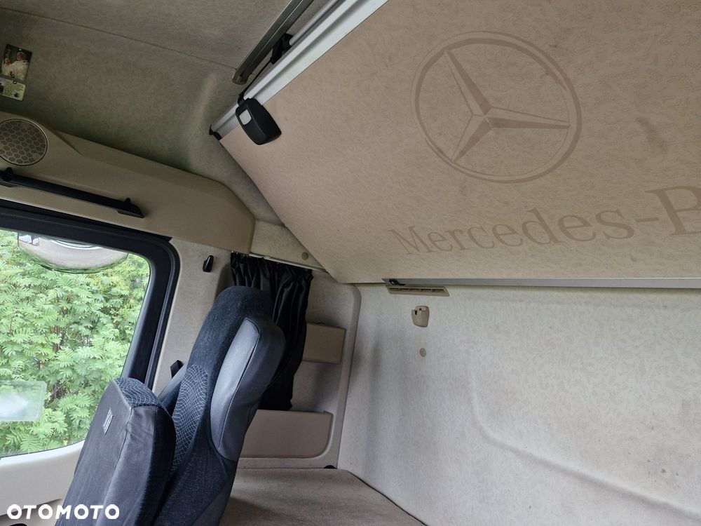 Mercedes-Benz ACTROS - 13