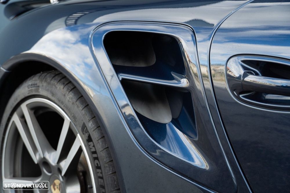 Porsche 911 (997) Turbo Cabriolet PDK - 26