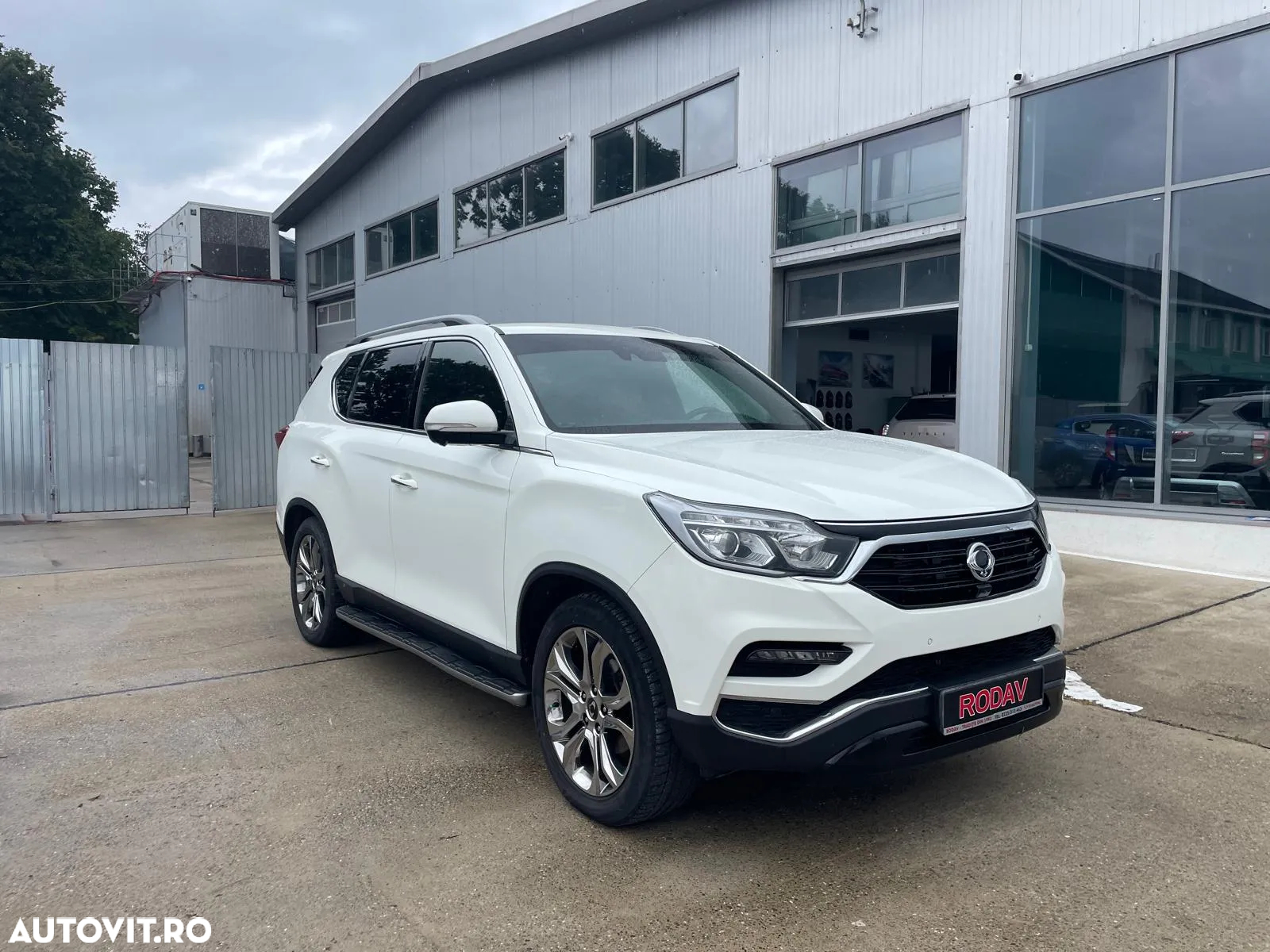 SsangYong REXTON - 3
