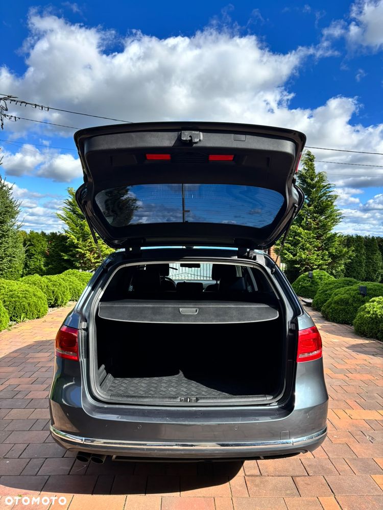 Volkswagen Passat - 8