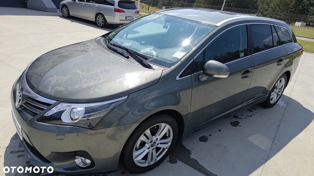 Toyota Avensis 1.8 Sol plus NAVI - 10