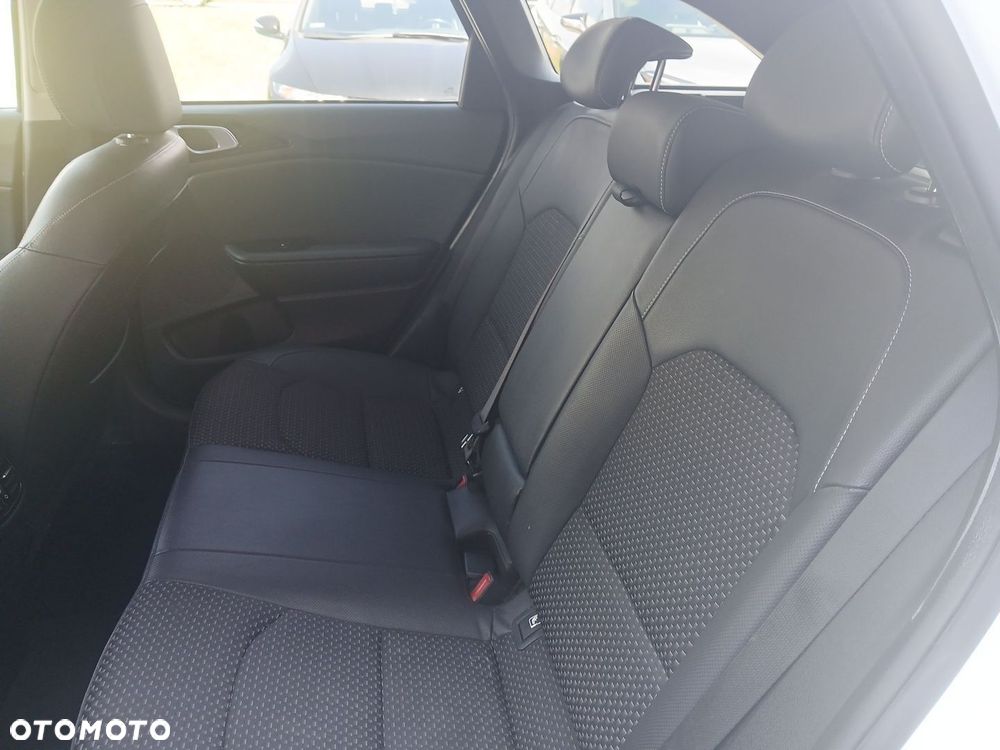 Kia Ceed 1.4 T-GDI L DCT - 14