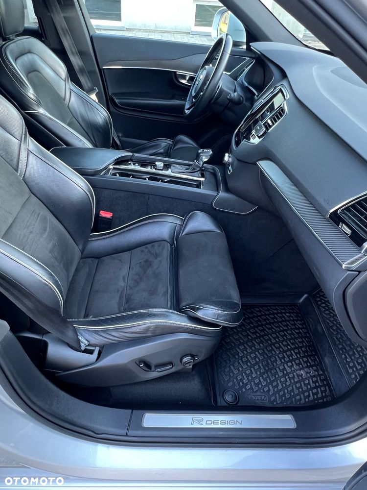 Volvo XC 90 D5 AWD Geartronic RDesign - 12
