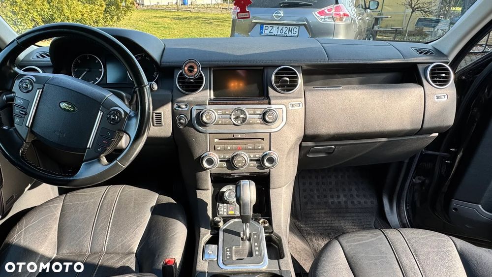 Land Rover Discovery 3.0D V6 SE - 8