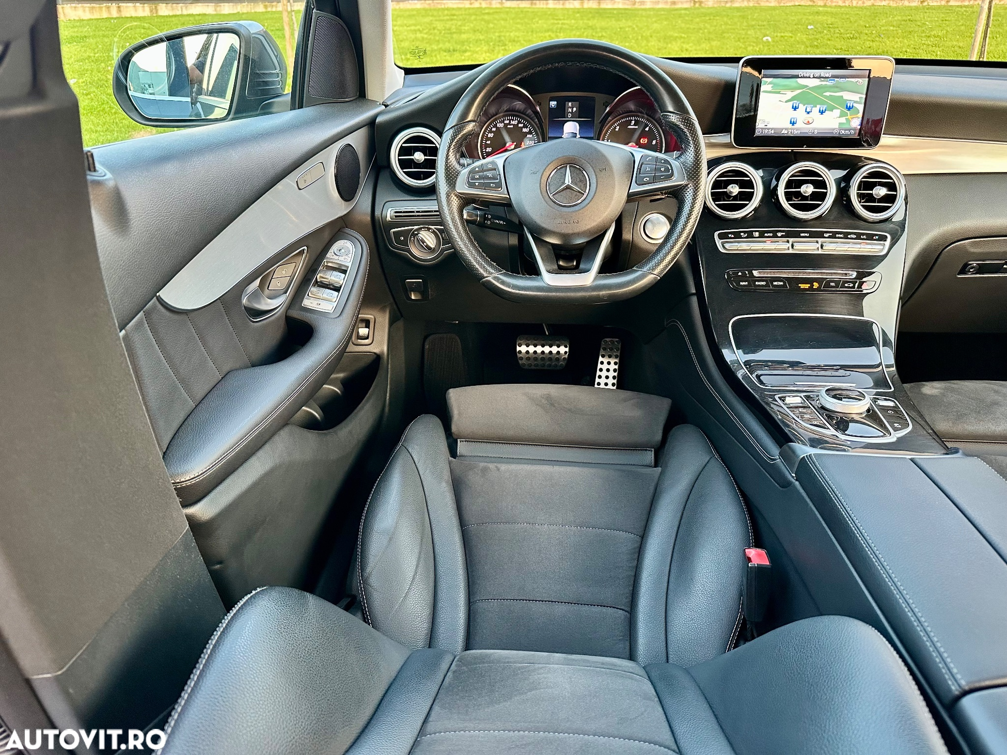 Mercedes-Benz GLC 220 d 4Matic 9G-TRONIC AMG Line - 14