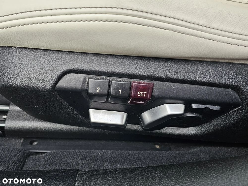 BMW Seria 3 - 12