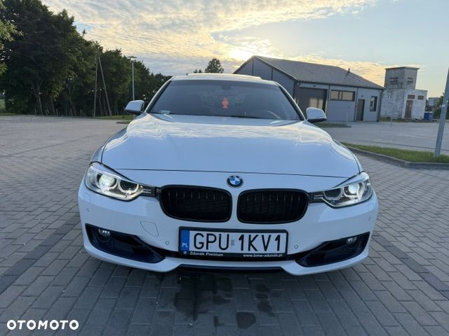 BMW Seria 3 328i Sport Line - 7