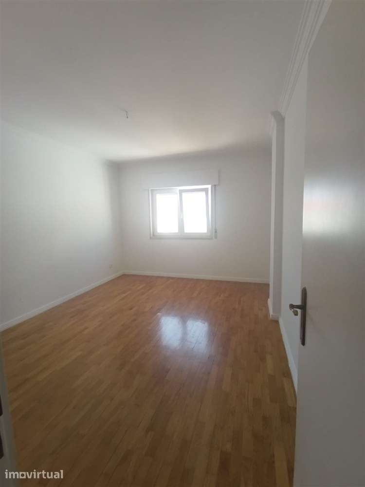 Apartamento T2 Arrendamento em Alfragide,Amadora - Grande imagem: 3/9