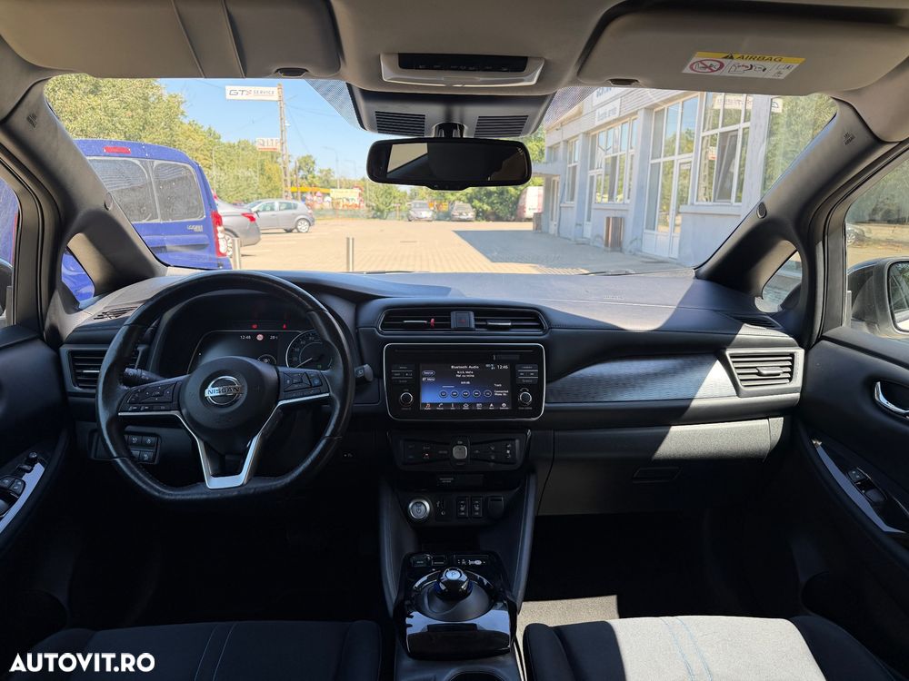 Nissan LEAF - 10