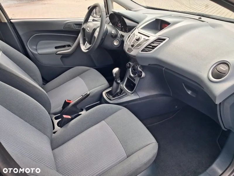 Ford Fiesta - 6