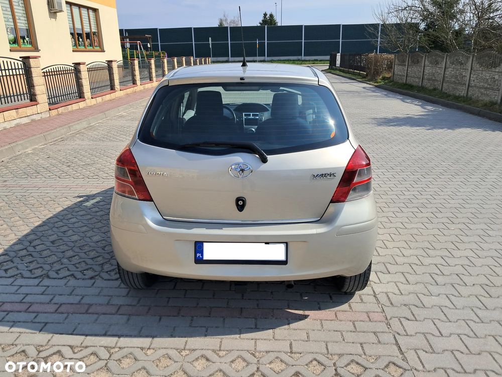 Toyota Yaris 1.33 Sol - 5