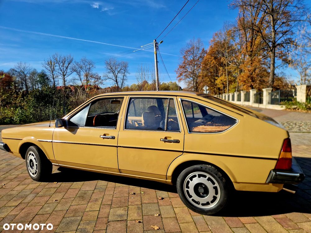 Volkswagen Passat - 21